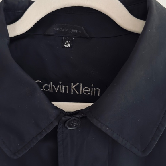 Men’s Calvin Klein Black Rain Trench Coat. Size 48 - Picture 4 of 8